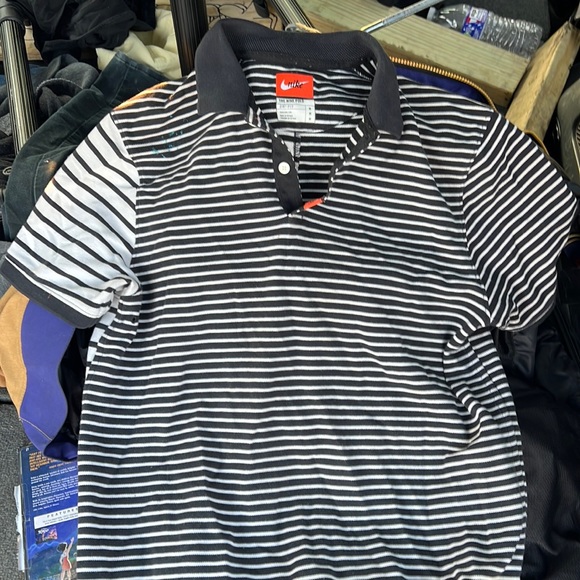 Nike golf shirt good fit short sleeves - Picture 1 of 2